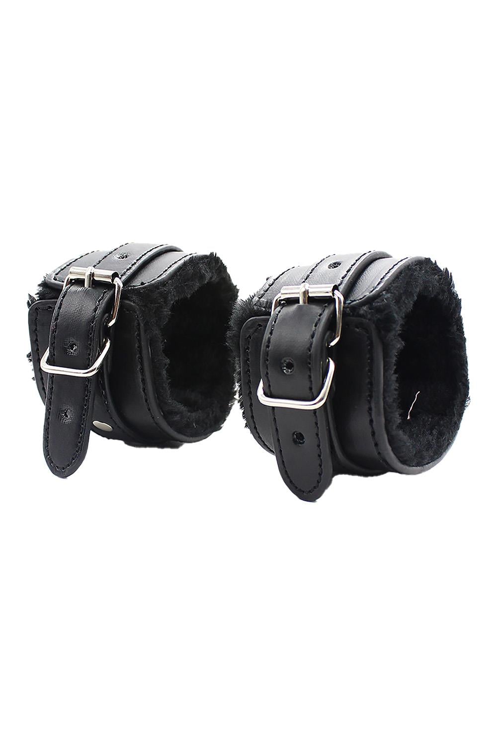 Dreamtoys Blaze Ultimate Bondage Set svart penisring