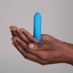 Bulletvibrator i silikon – kompakt med punktstimulering (Ljusblå)